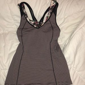 Lululemon tank top